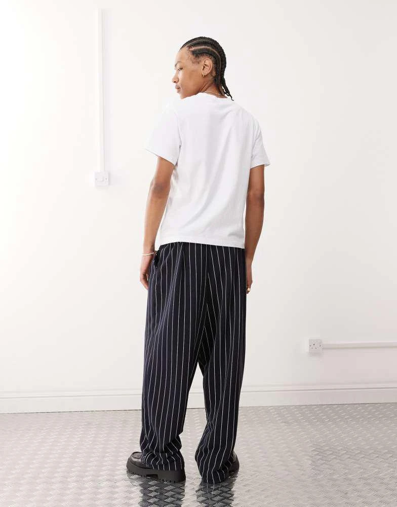 COLLUSION COLLUSION Relaxed skater joggers in pinstripe print - MULTI 2