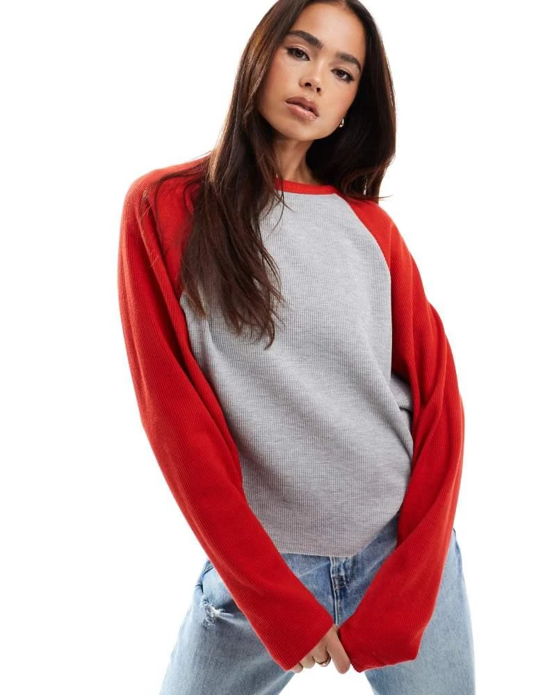 ASOS ASOS DESIGN raglan long sleeve top in waffle in grey and red 1