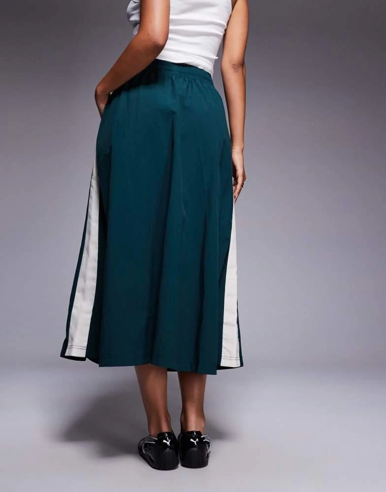 Puma Puma T7 woven midi skirt in green terrain - Dresses & Skirts - Free Shipping - BeyondStyle Puma Puma T7 woven midi skirt in green terrain - Dresses & Skirts - Free Shipping - BeyondStyle