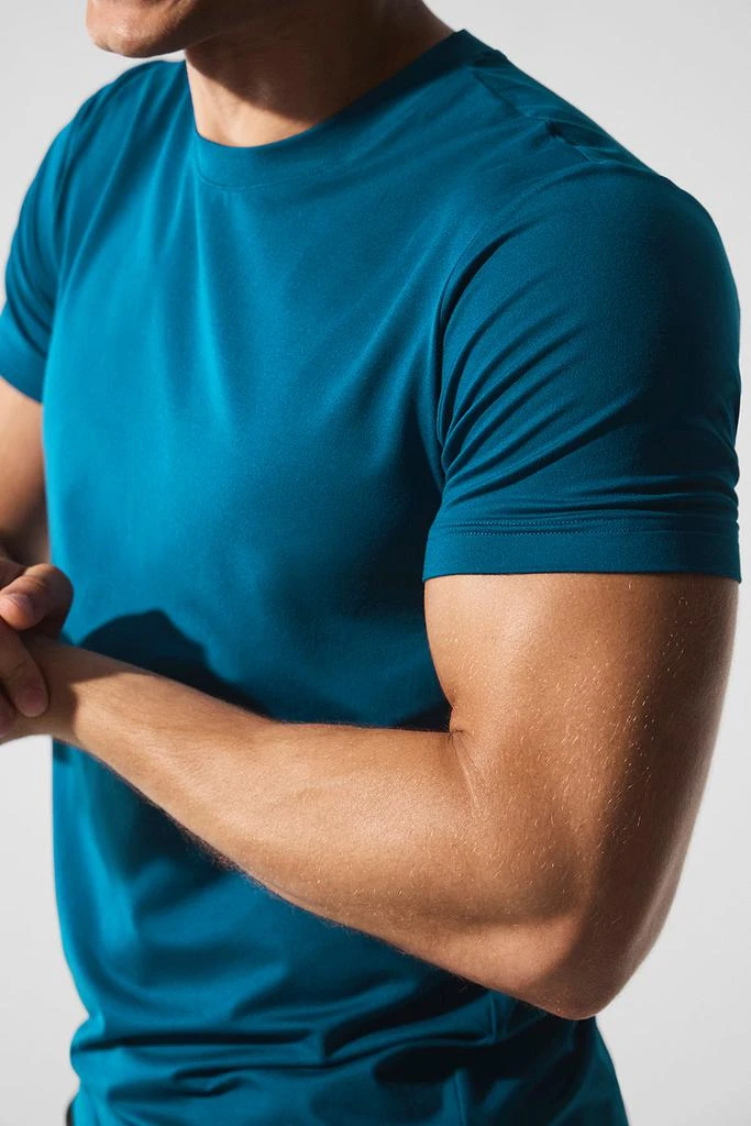 Alo Conquer Reform Crewneck Short Sleeve - Eclipse Blue 3