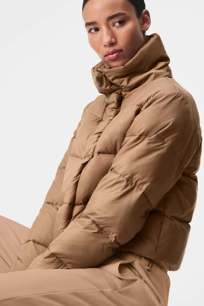 Alo Gold Rush Puffer - Toasted Almond 3