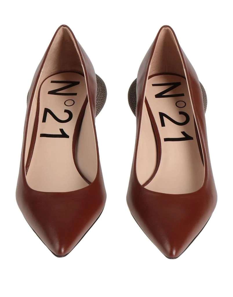 N°21 Pump 4