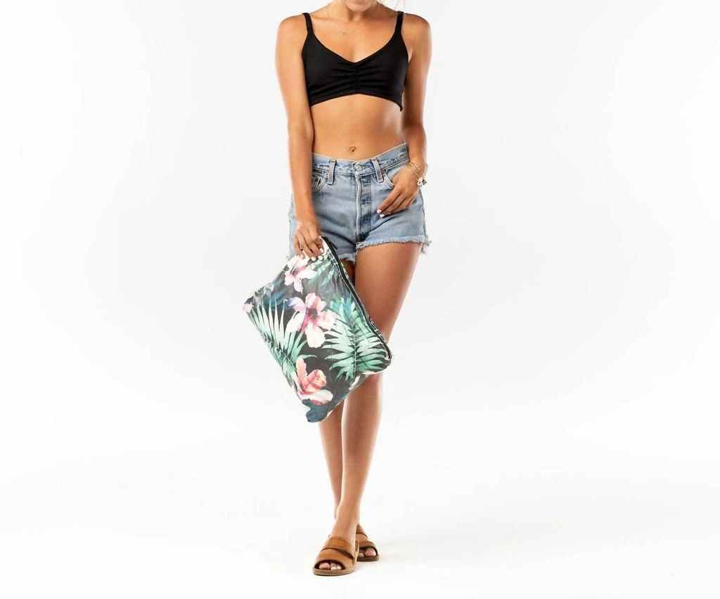 ALOHA Collection Aloha Collection - Women
s Max Floral Pouch 2