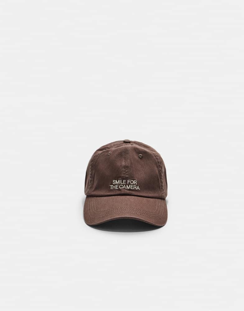 Stradivarius Stradivarius slogan cap in brown