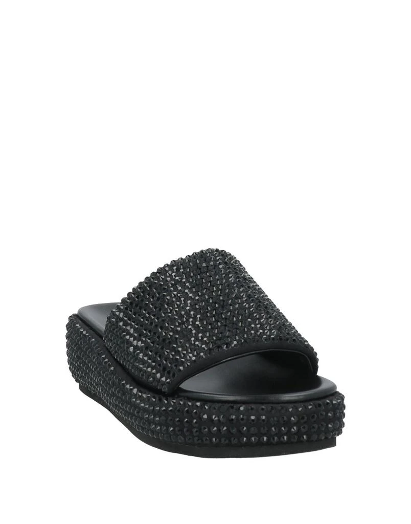 STRATEGIA Sandals 2
