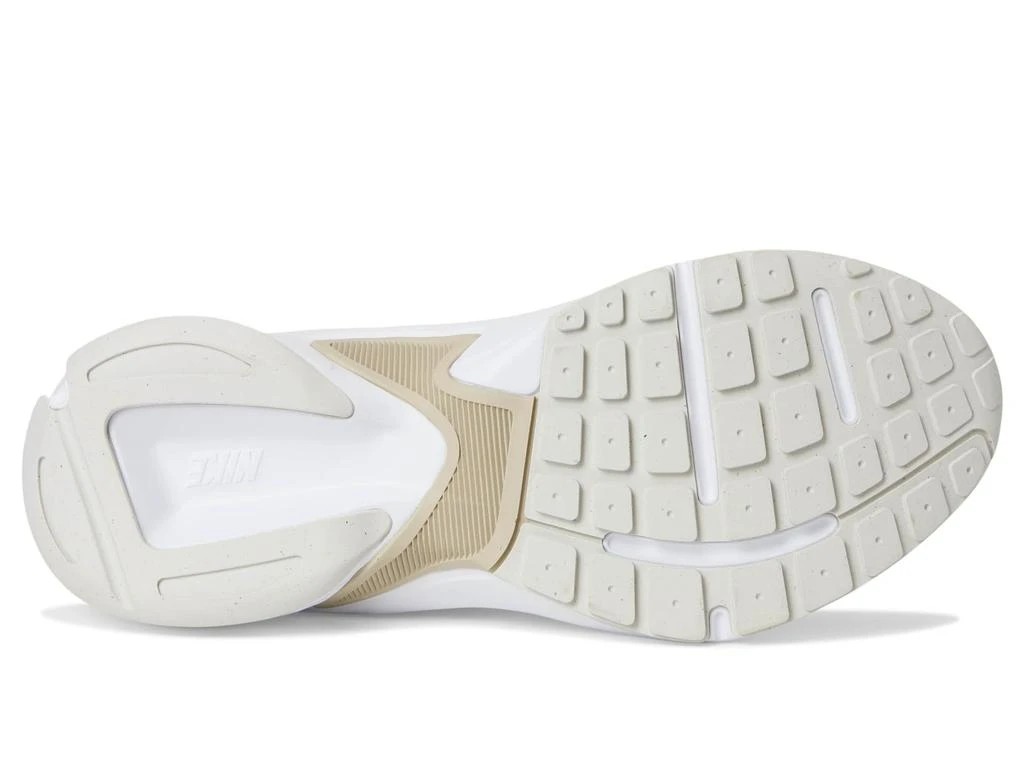 NIKE Al8 3