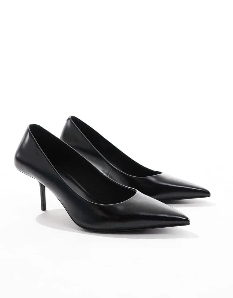 ASOS ASOS DESIGN Snatched pointed mid heeled court shoes in black 3