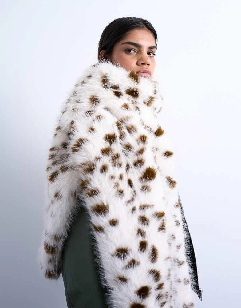 Topshop Topshop Sophie faux fur scarf in dalmatian 3