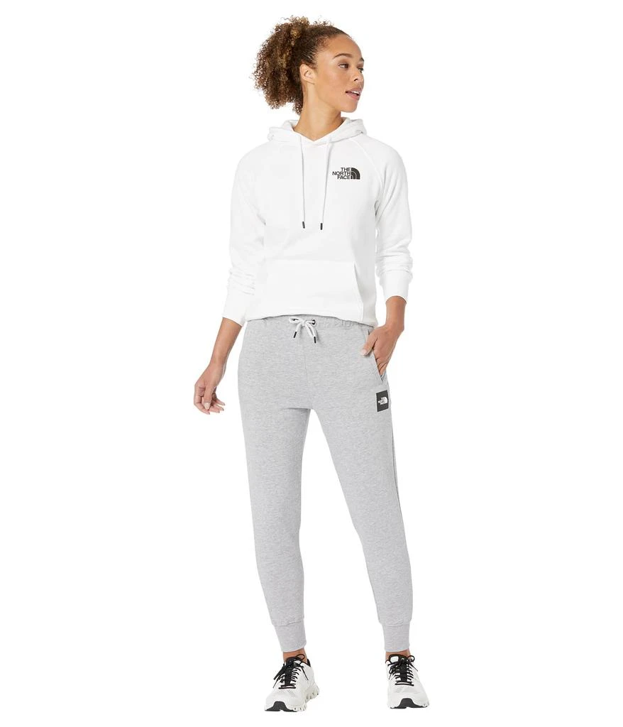 The North Face Box NSE Joggers NF0A7UP5 4