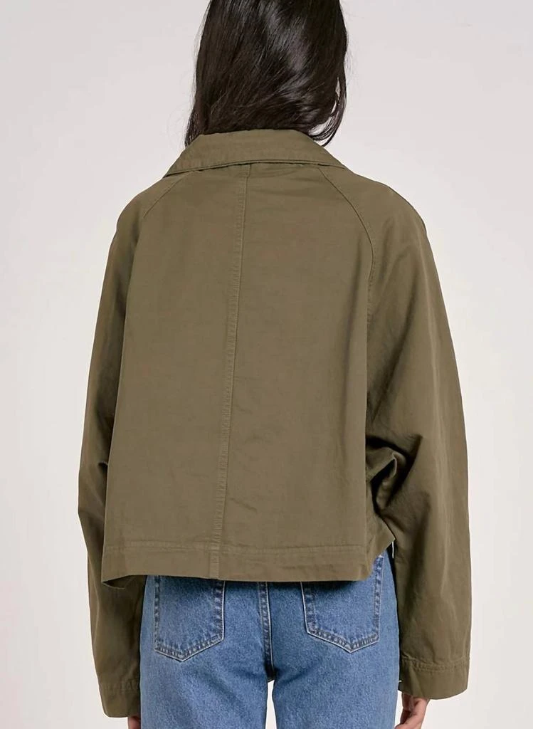 Elan Cropped Trench Jacket In Olive 2