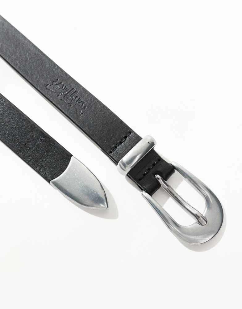 Levi's Levi's Valarie western leather belt with silver buckle in black 2