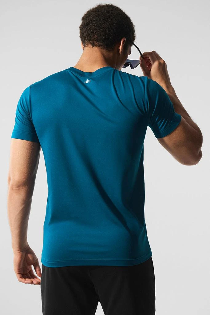 Alo Conquer Reform Crewneck Short Sleeve - Eclipse Blue 2
