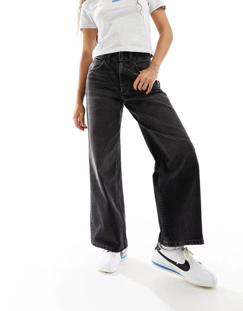 ASOS ASOS DESIGN Petite wide leg dad jeans in washed black 5