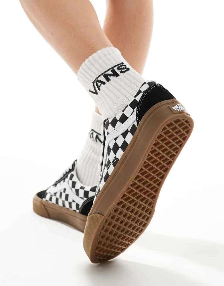 Vans Vans old skool trainers with oversized laces in black and white checkerboard with gum sole 5