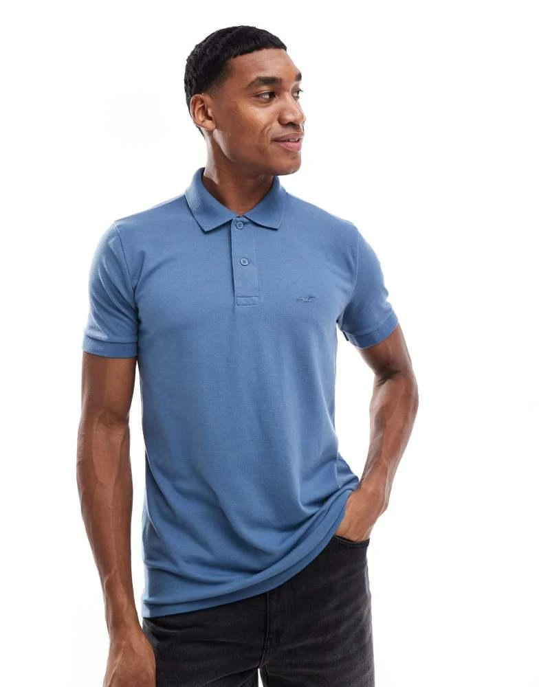 HOLLISTER Hollister icon logo pique polo in mid blue 1