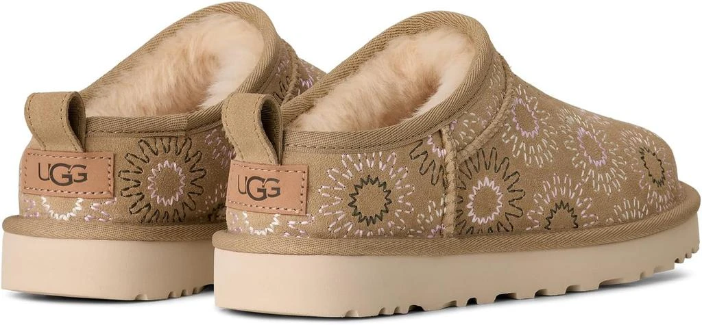 UGG UGG womens Classic Micro Sun Stitch 2