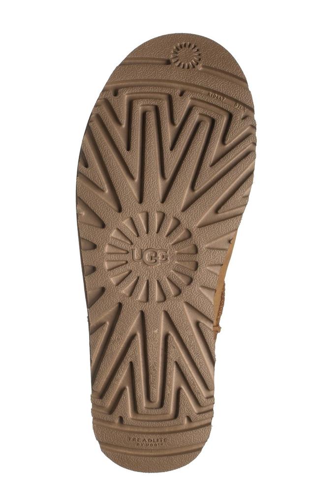 UGG Classic Slipper - Slippers - BeyondStyle UGG Classic Slipper - Slippers - BeyondStyle