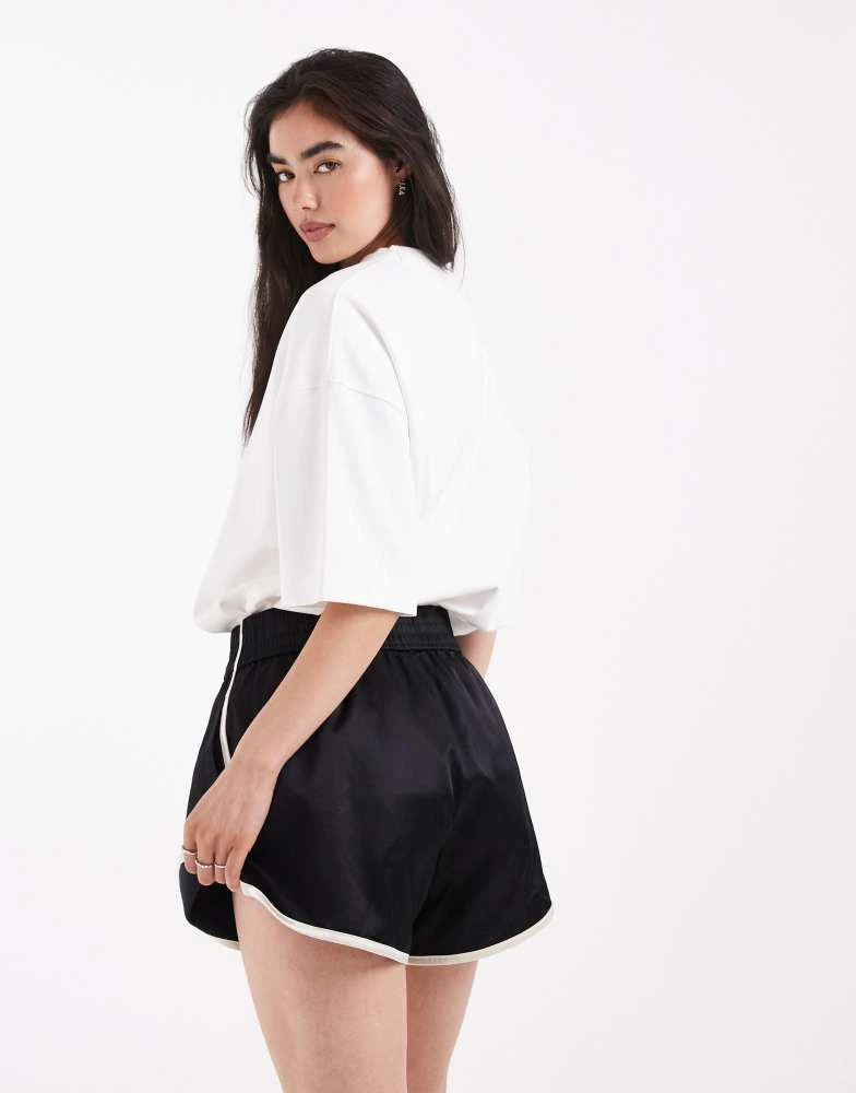 Ralph Lauren Polo Ralph Lauren logo shorts in black 4