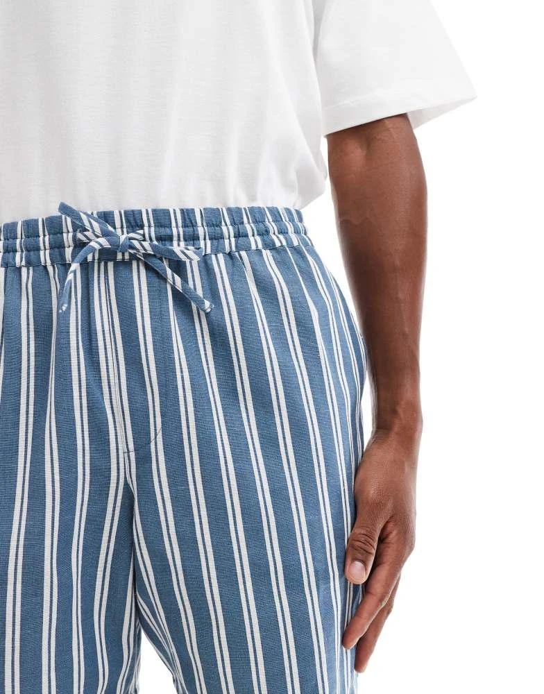 New Look New Look pull on linen shorts in blue stripe 5