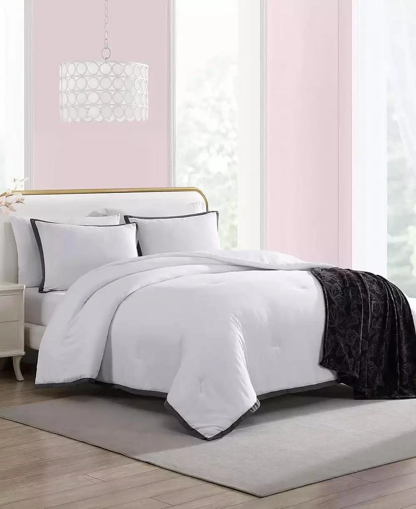 Betsey Johnson Signature Hotel 3 Piece Comforter Set 2