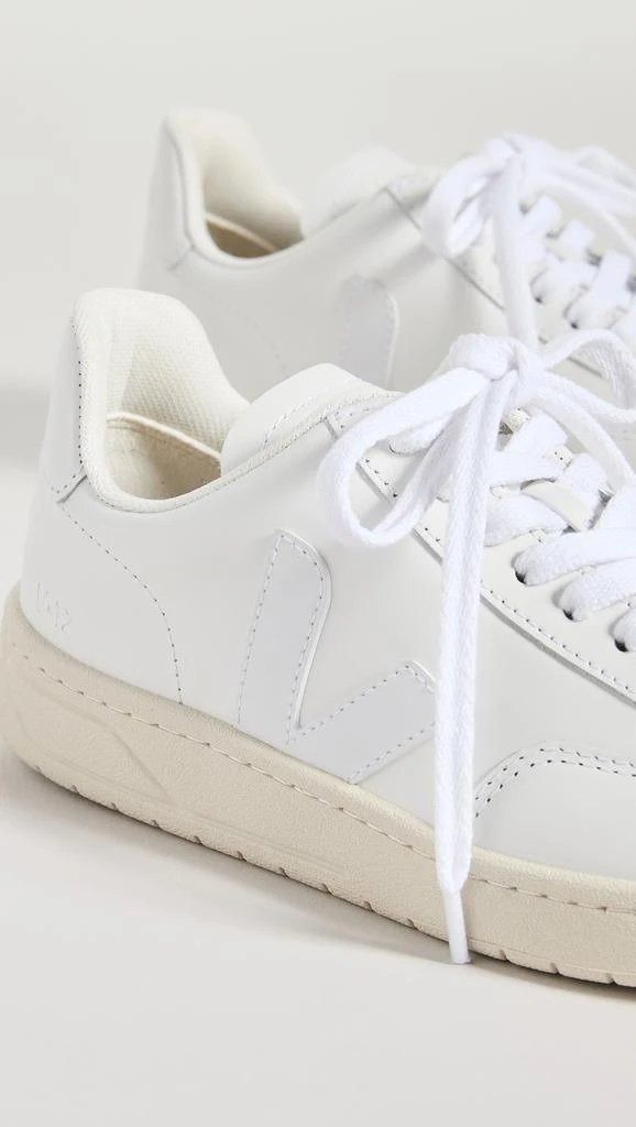 Veja V-12 Sneakers 5