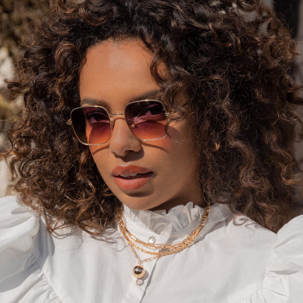 Le Petit Lunetier Lunettes De Soleil Emily.C Gold Mixte BeyondStyle