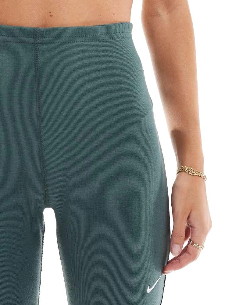 NIKE Nike Trend flare leggings in vintage green 5