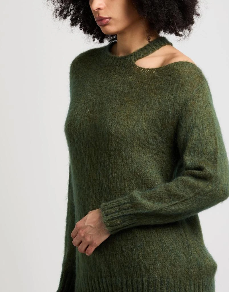 KAOS Sweater 4