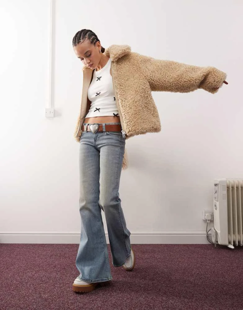 Weekday Weekday Yara faux fur jacket in beige 4