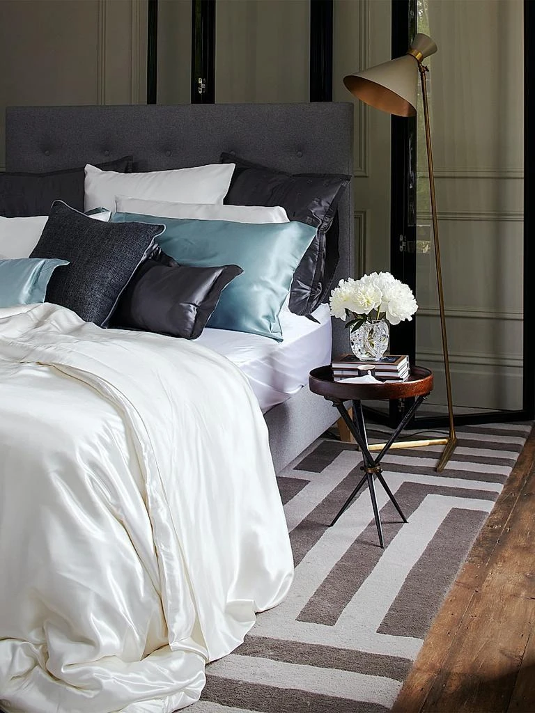 Gingerlily Signature Silk Sheet 
Pillowcase Collection 5