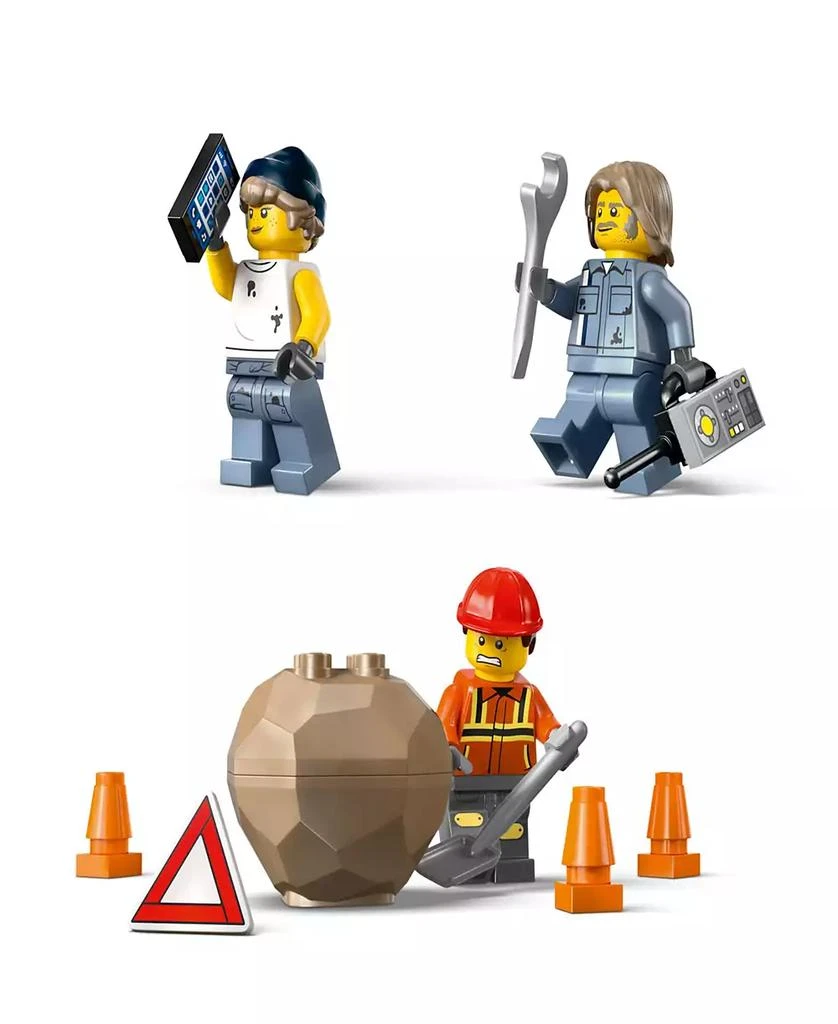 LEGO City Heavy-Duty Recovery Tow Truck with Crane 60467 Toy Building Set, 793 Pieces 5