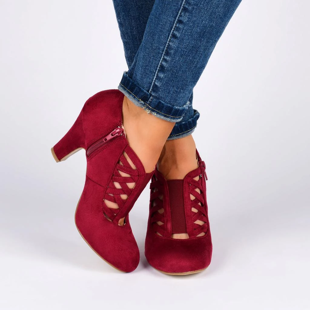 Journee Collection Collection Women's Wide-Width Piper Bootie 6