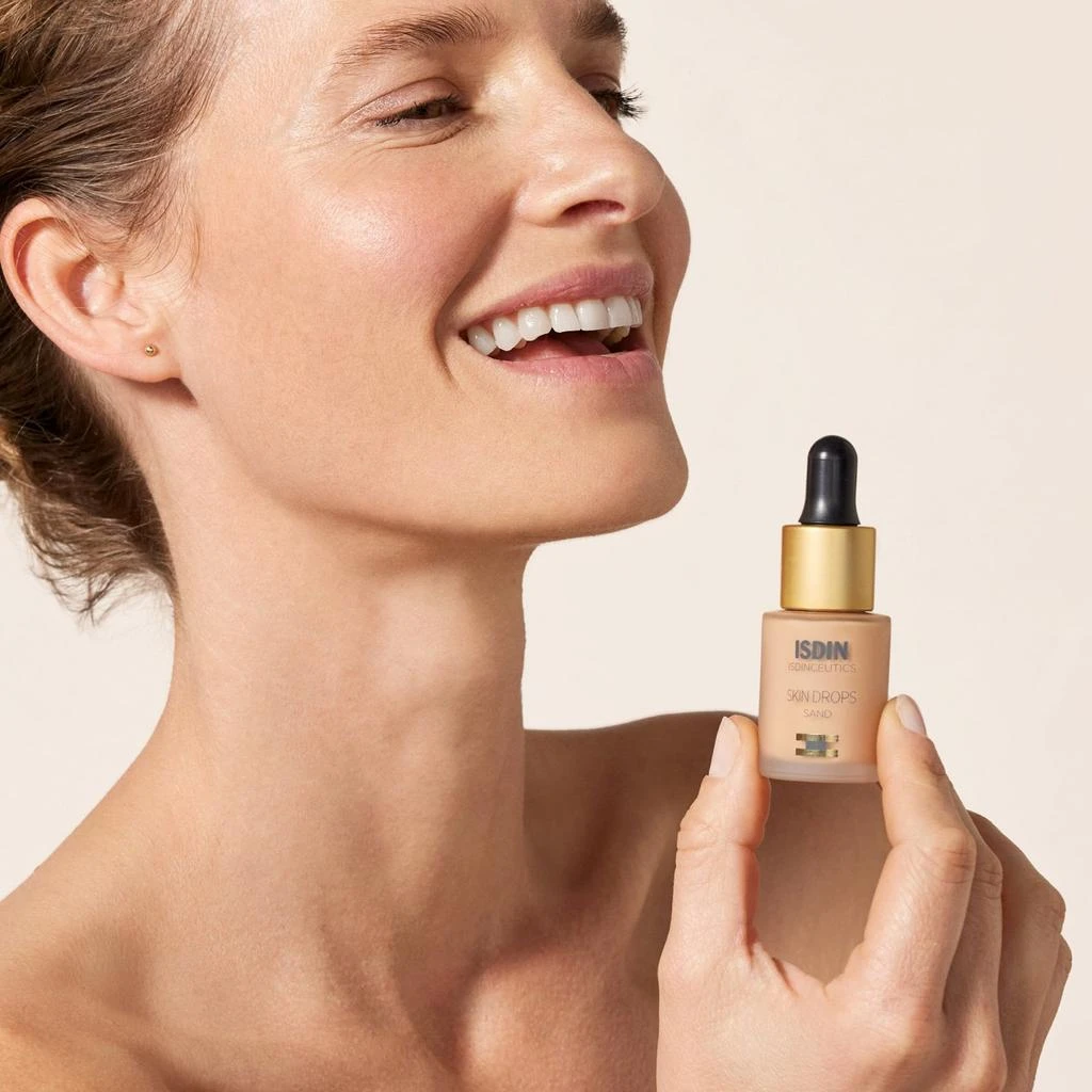 ISDIN ISDIN Isdinceutics Skin Drops Lightweight Liquid Foundation 2