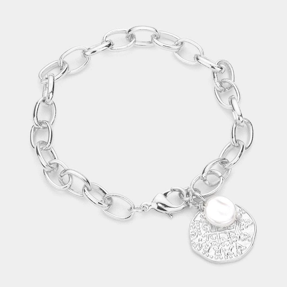FASHNZFAB Freshwater Pearl Irregular Metal Round Charm Bracelet Rhodium