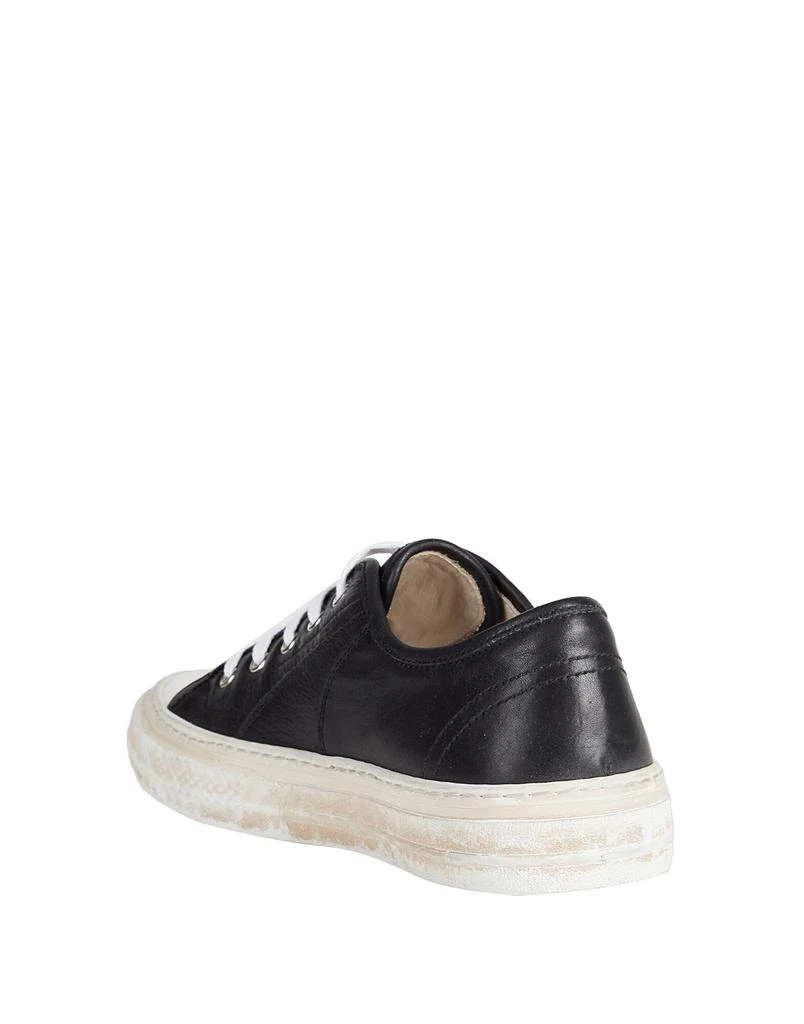 MOMA Sneakers 3