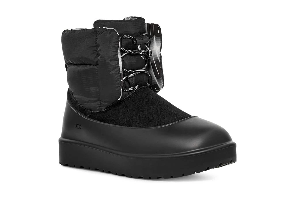 UGG Classic Maxi Toggle 1