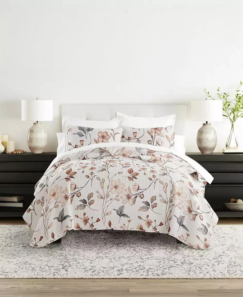 IENJOY HOME Russet Floral Reversible 3-Pc. Quilt Set 1