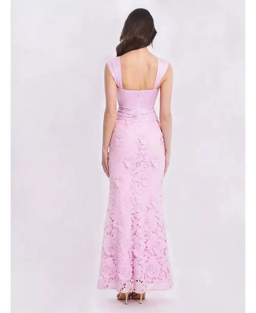 Miss Circle Women's Dahlia Pink Floral Lace Mermaid Gown - Dresses & Skirts - Free Shipping - BeyondStyle Miss Circle Women's Dahlia Pink Floral Lace Mermaid Gown - Dresses & Skirts - Free Shipping - BeyondStyle