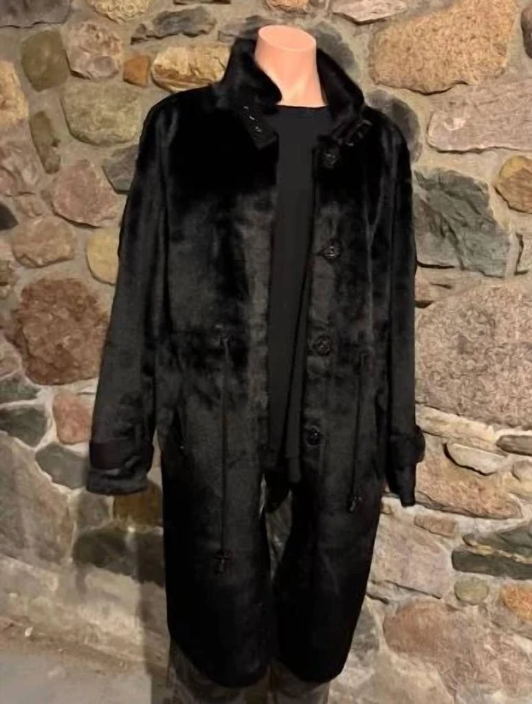 Love Token Love Token - Women's Tracy Faux Fur Coat With Suede Lining 1