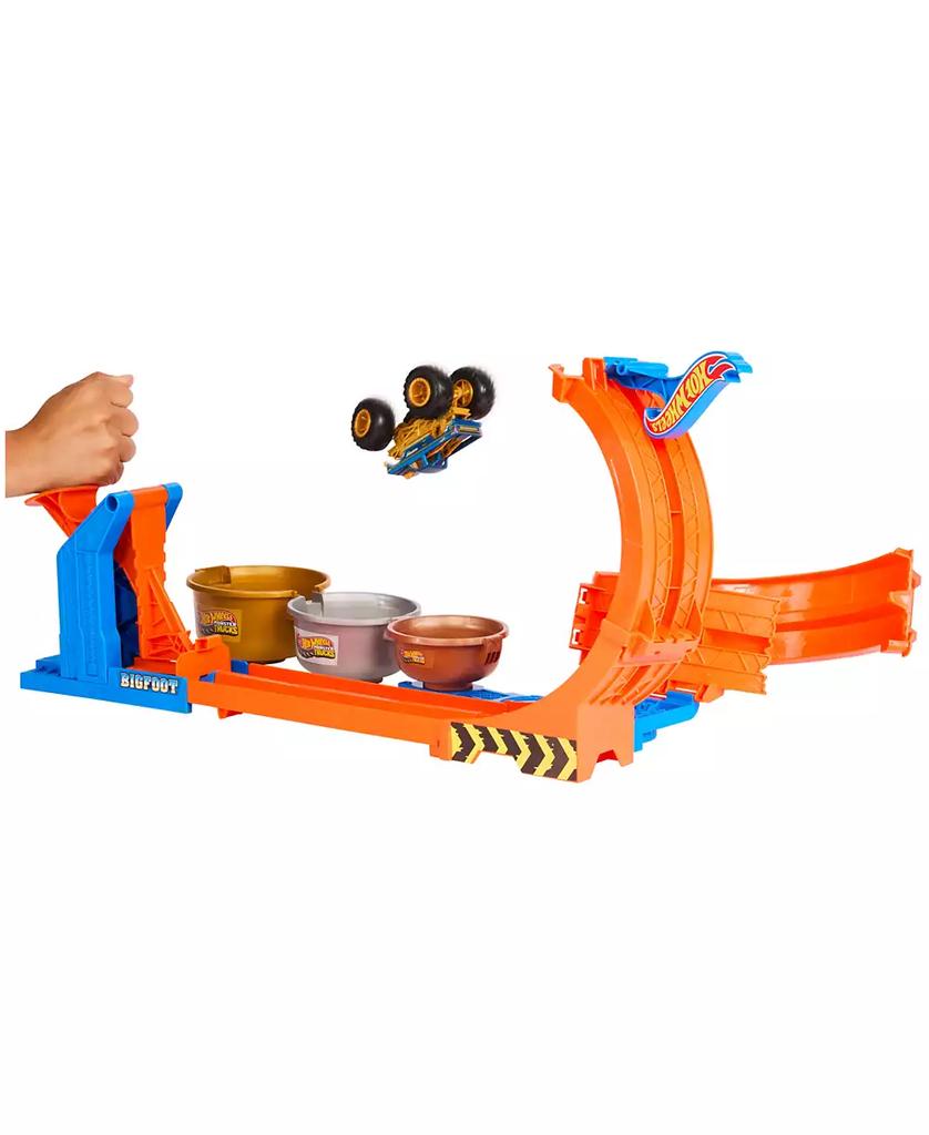 Hot Wheels Monster Trucks Loop-And-Flip Trophy Challenge Playset
