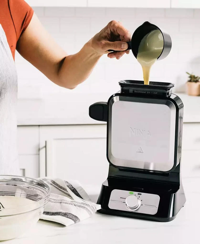 Ninja BW1001 Belgian Waffle Maker PRO NeverStick 2