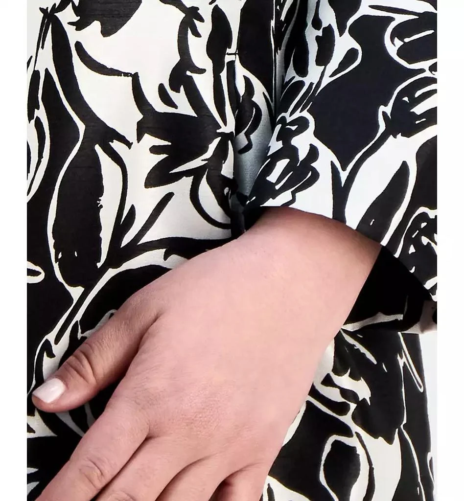 Le Suit Plus Size Floral-Print Jewel-Neck Jacket Topper
Plus Size Empire Seamed Dress Set 5