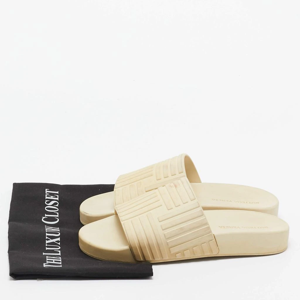 Bottega Veneta Bottega Veneta Cream Rubber Pool Slides Size 37 9