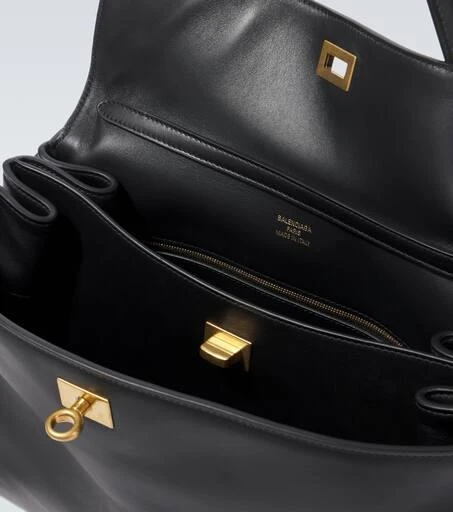 Balenciaga Rodeo Medium leather tote bag 4
