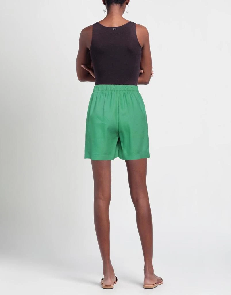 CARLA G. Shorts & Bermuda 3