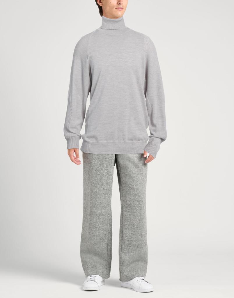 Sease Turtleneck