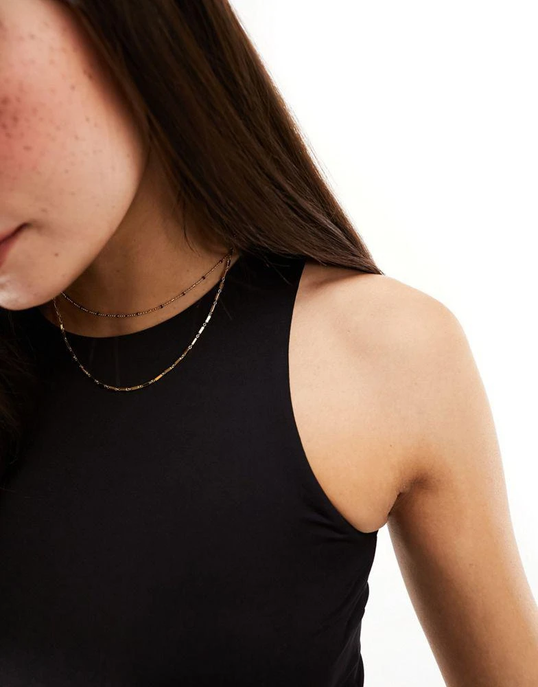 Stradivarius Stradivarius seamless sculpt vest top in black 3