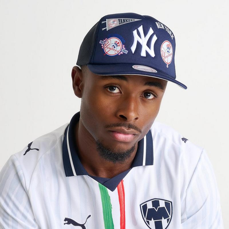 VAQUERA BASEBALL HAT WITH PINS WOVEN