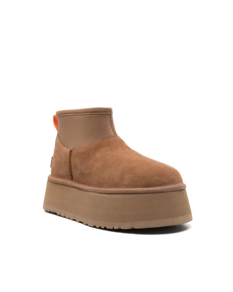 UGG UGG Ankle Boot 2