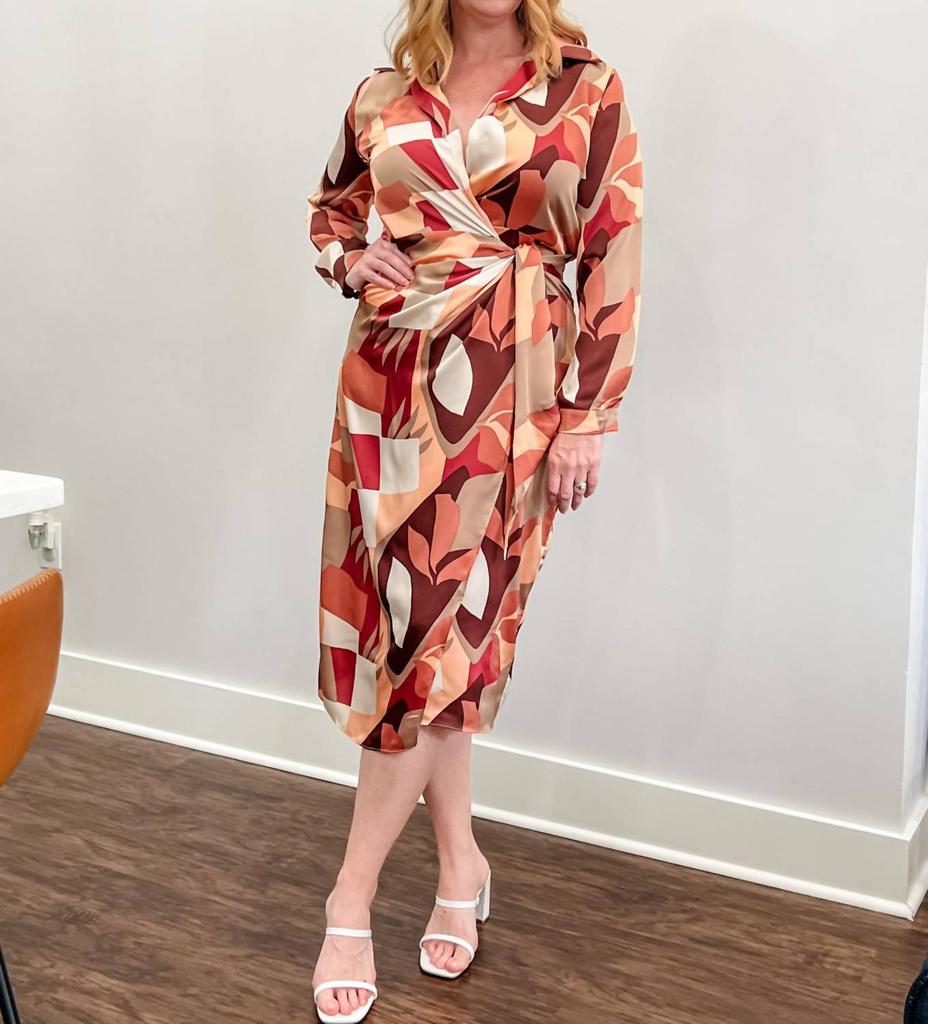 Dress Forum Dress Forum - The Right Fit Geometric Midi Wrap Dress